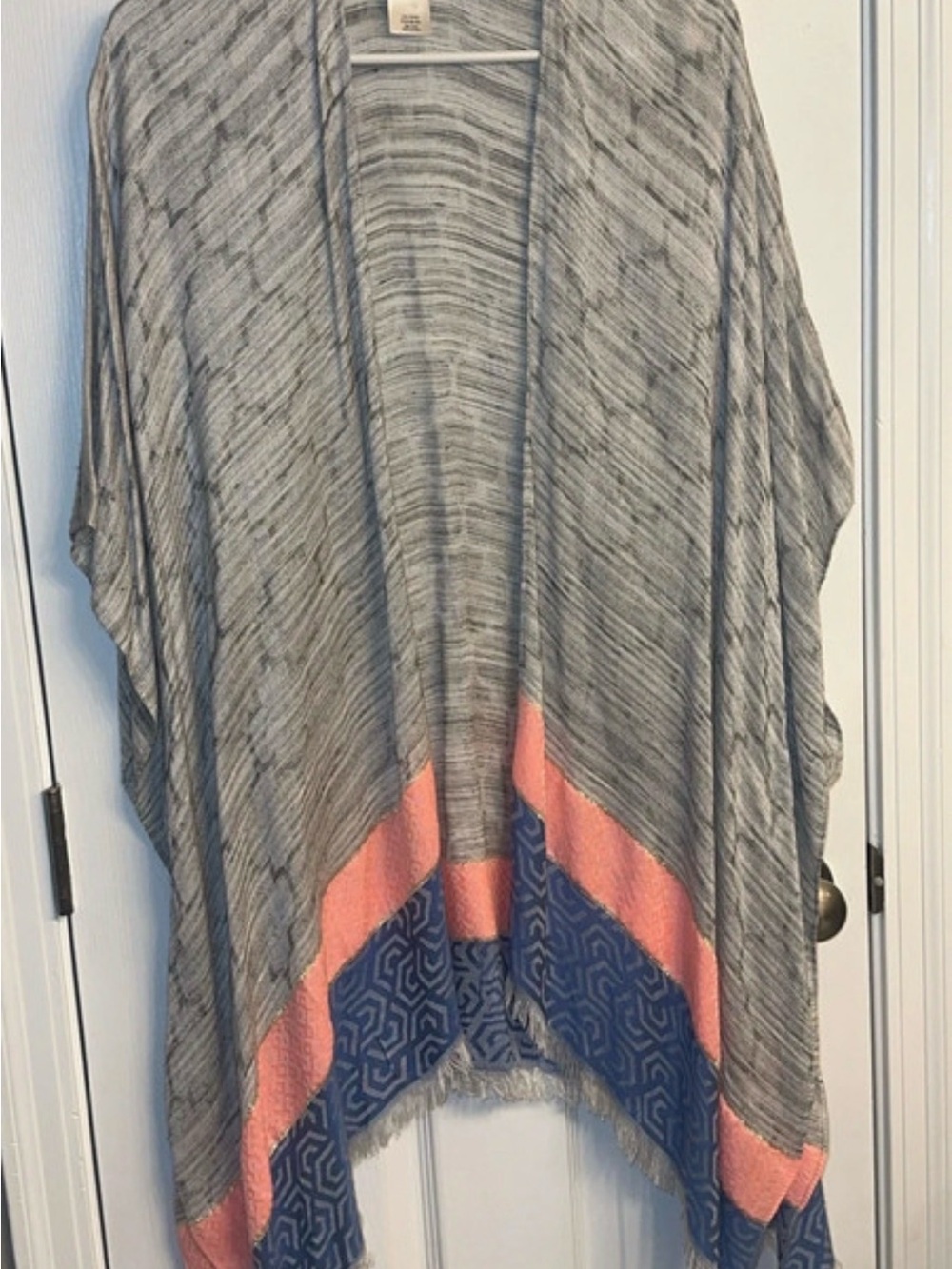 Francesca's Collections Gray Open-Front Poncho with Coral and Navy Trim
